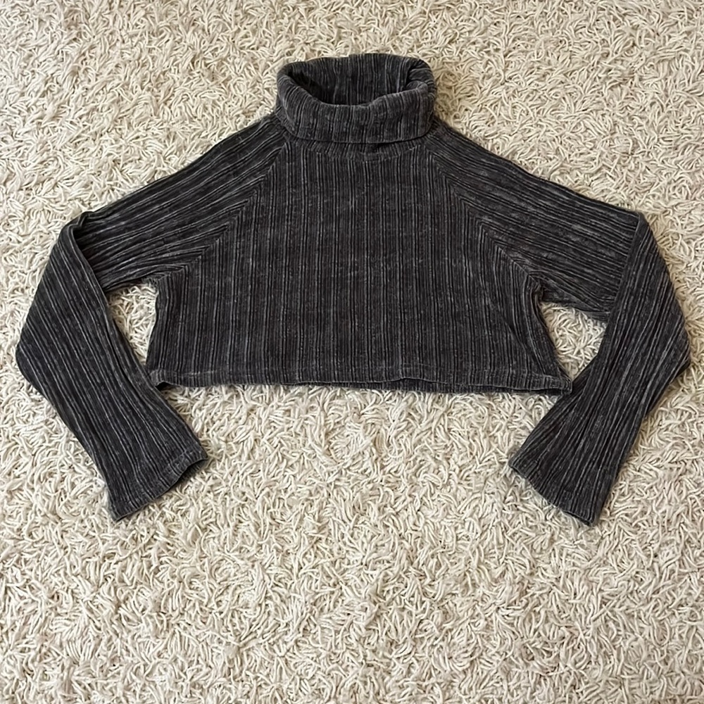 Grey Cropped Sweater